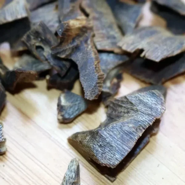 Premium Vietnam Oud Chips Natural Sinking Wood
